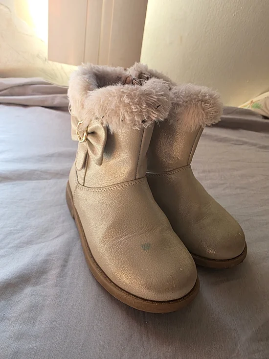 Kids Metallic Gold Faux-Fur Boot with Bow