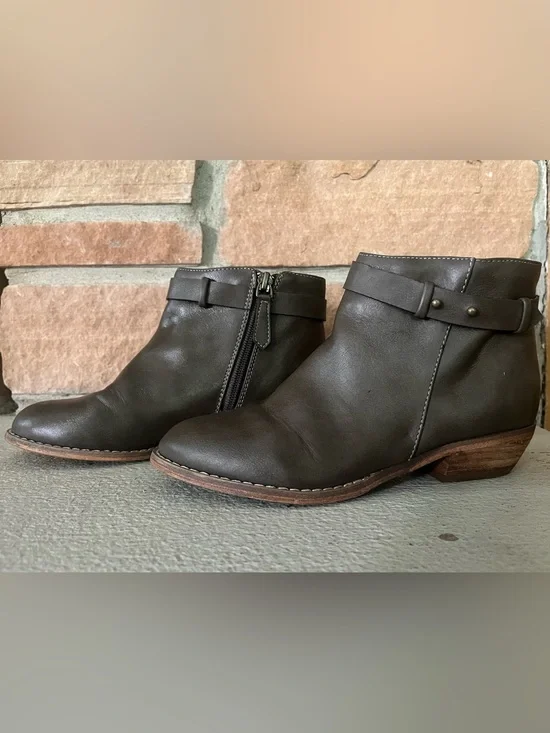 Harper Canyon Girls’ Ankle Boot | Color: Brown | Size: Girls 2
