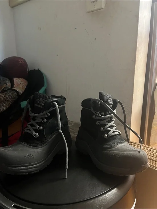 The North Face Men's Black Lace-Up Outdoor Boots