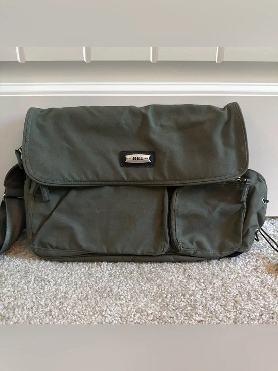 REI Co-op Women’s Green Crossbody Messenger Bag