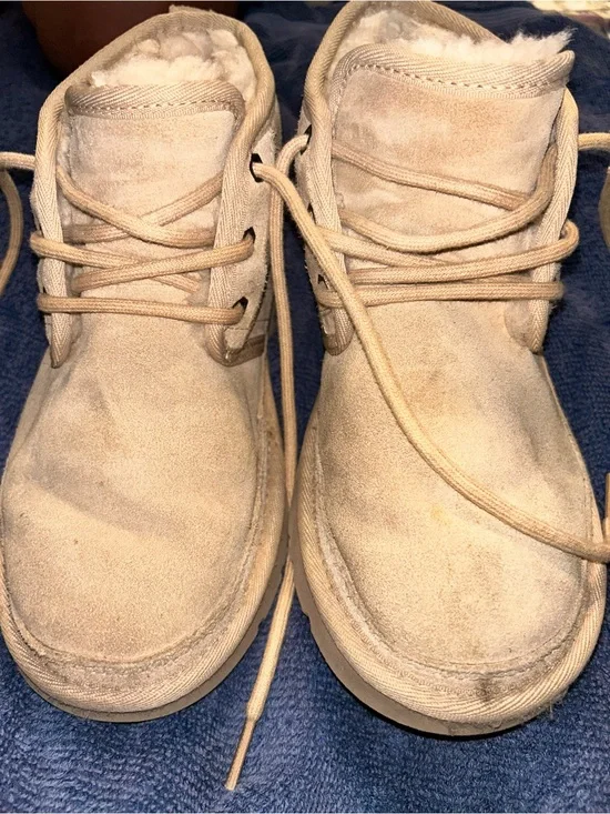 UGG Kids Beige Suede Lace-Up Booties
