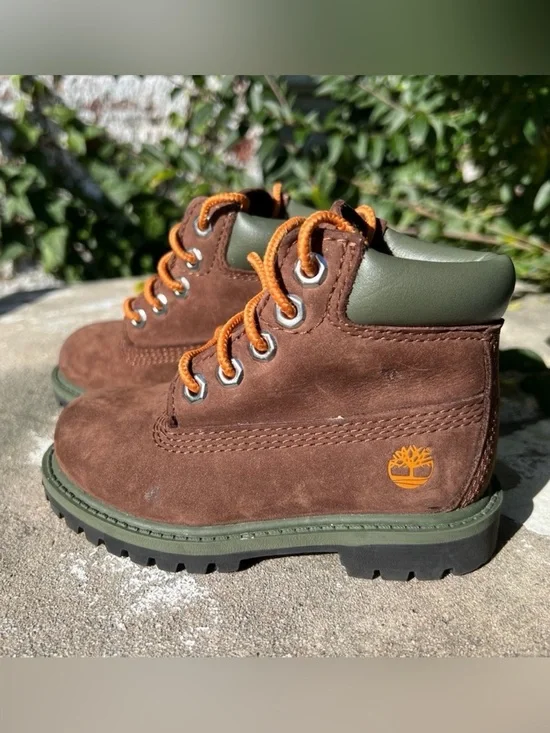Timberland 6 Inch Waterproof Boot Toddler Boy Sz 7 Brown Nubuck Leather Gorpcore