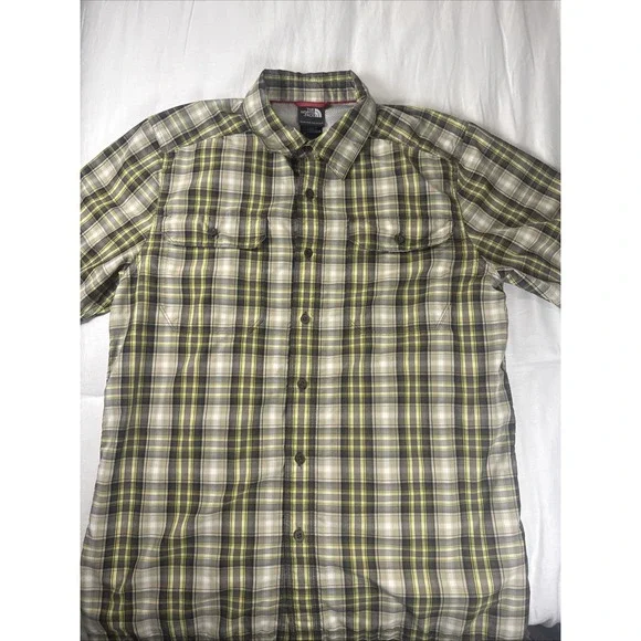 North Face Hiking Trail Shirt‎ Yellow Plaid Mens M Short Sleeve Button Outdoor