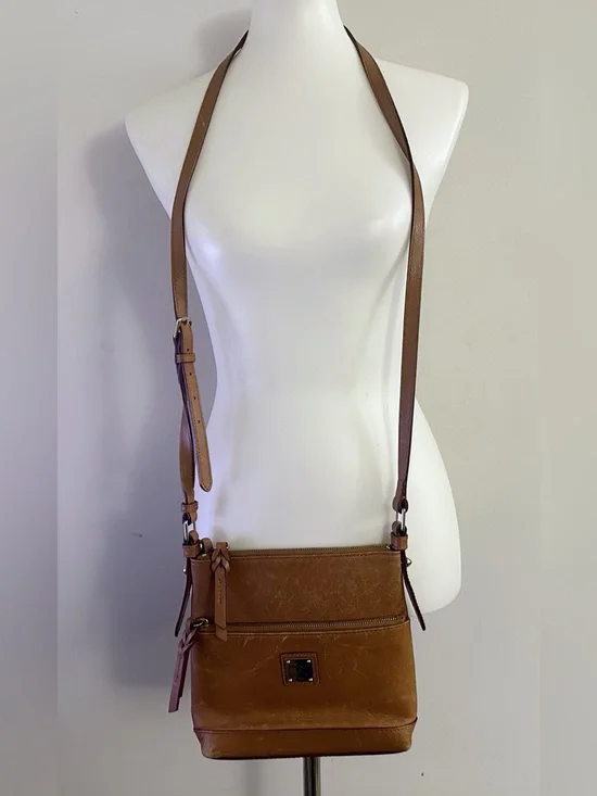 Dooney & Bourke Leather Crossbody Bag Equestrian Dark Academia Minimalist