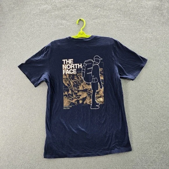 The North Face Men‎ Shirt M Blue Graphic Print Hiker Mountain Gorpcore Logo