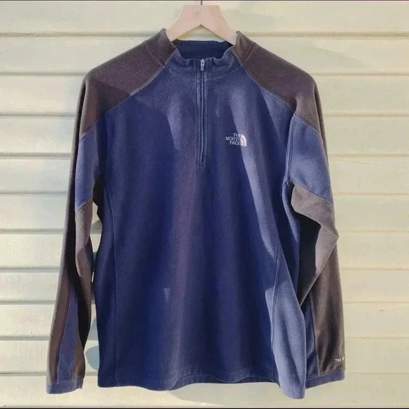 North Face TKA 100 3/4 Zip Pull Over Fleece