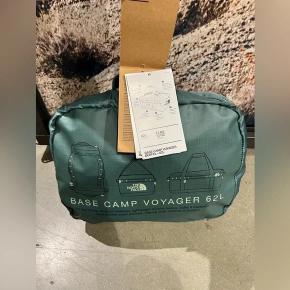 THE NORTH FACE Base Camp Voyager Duffel—62L, Dark Sage/Misty Sage,