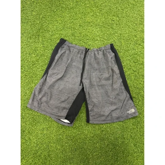 The‎ North Face Mens Grey Striped Athletic Running Shorts Medium Zipper Pocket