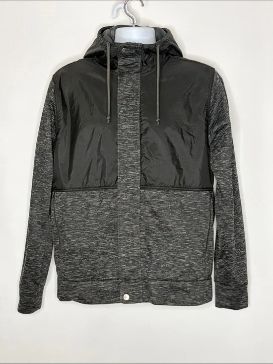 The North Face Mountain Athletics street-wear hybrid hoodie jacket. Large