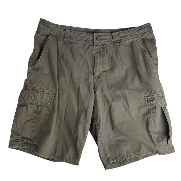 The North Face Army‎ Green Cargo Shorts Multiple Pockets Men’s Size Large