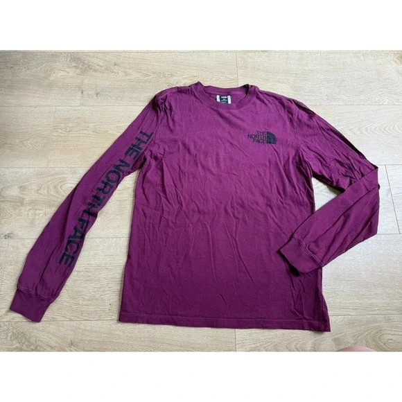 EUC Mens The North Face circulardesign purple long sleeve t-shirt cotton size S