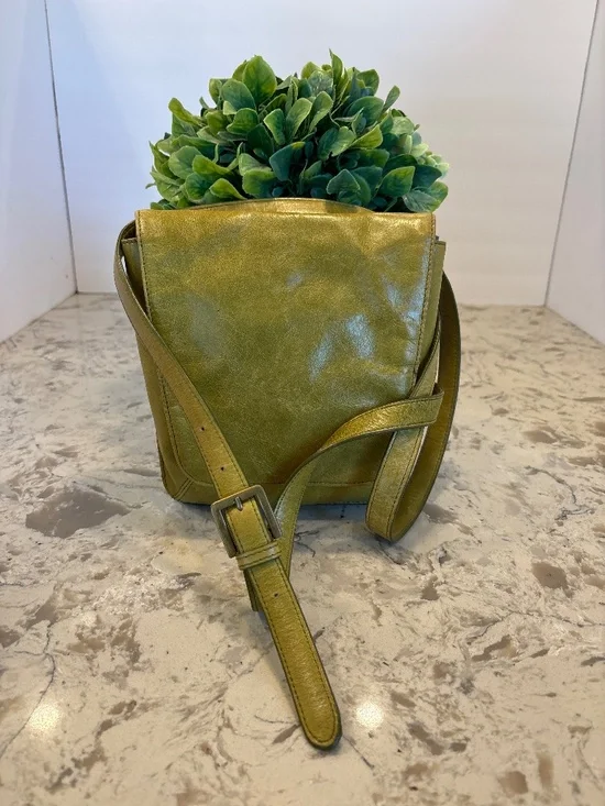 Vintage Style Hobo International Crossbody Handbag In Olive Green Leather