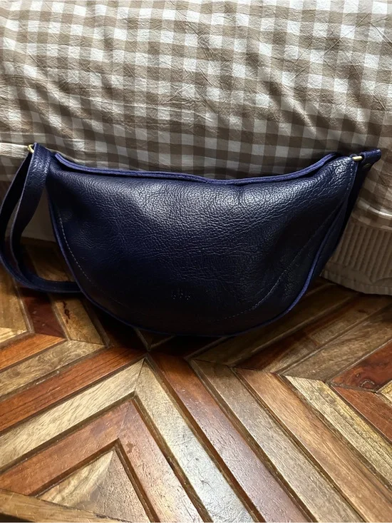 Portland Leather Koala Sling Bag in Cobalt