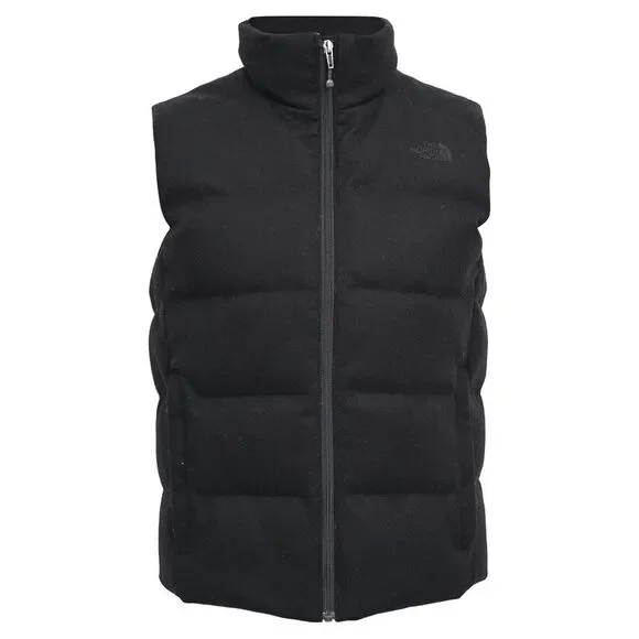 The North Face Quilted Puffer Vest in Black Nylon