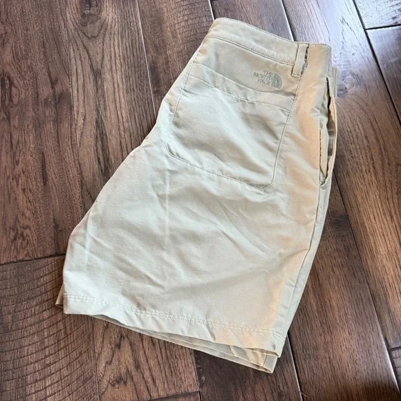 The North Face‎ Mens 36 Khaki Tan Climbing Hiking Shorts 7 in Inseam Regular Fit