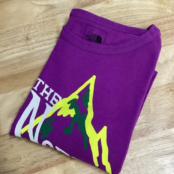 Men's The North‎ Face Short Sleeved Tee Purple Small