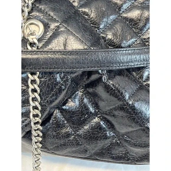 HOBO International Black Leather Quilted Bag Purse Handbag Silver Chain Strap‎