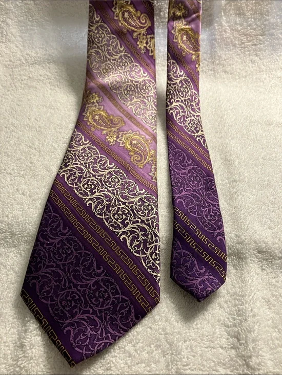 Stacy Adams Purple Paisley Silk Tie with Gold Accents