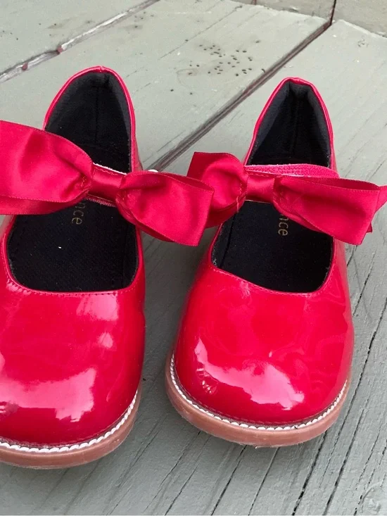 Girls Red Patent Bow Mary Jane Kids Shoes Size 1.5-2 Wide