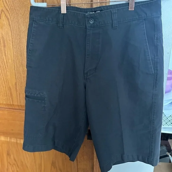 The North Face Men's Dark Gray Cargo Shorts