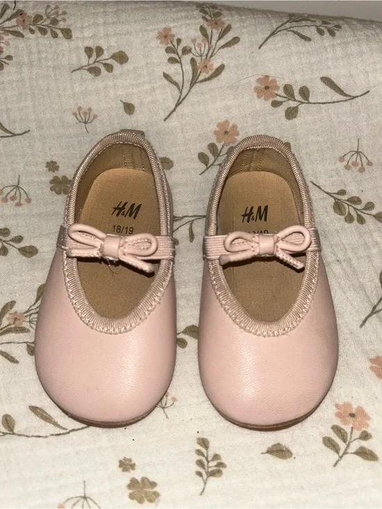 H&M Light Pink Baby Ballet Shoes with Bow