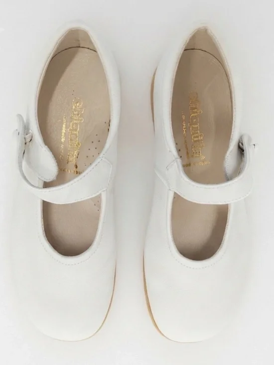 Chiquitin Classic White Leather Mary Jane Shoes