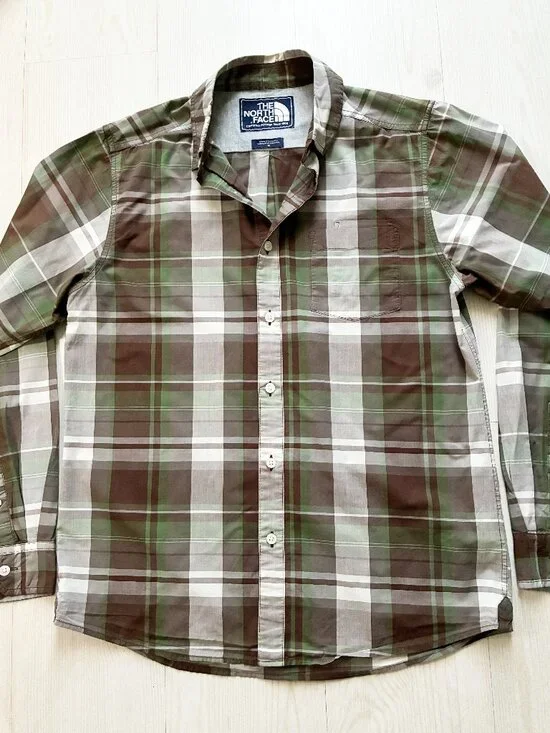 The North Face Hillside Plaid Woven Long Sleeve Shirt (Style A65G) Size M