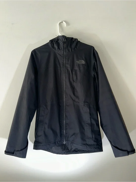 The North Face TriClimate Coat/Jacket. 2-in-1. Black Color. Size S.