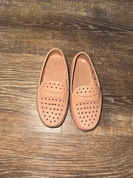 Floafers