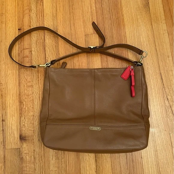 COACH PARK LEATHER HOBO (COACH F23293