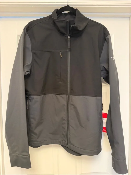 The North Face Men’s Two-Tone Softshell Jacket - Black & Gray