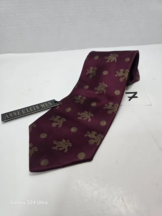 Anne Klein Men Burgundy Tie with Gold Crest Motif