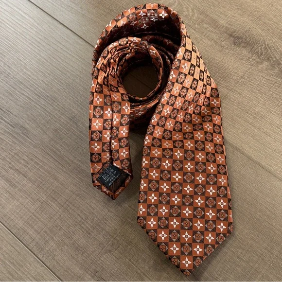 Burnt Orange Silk‎ Neck Tie Italy Classic 59.5x4” Nice Print Luxury Quality