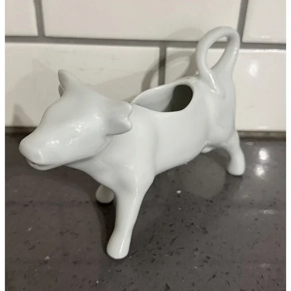 Vtg Apilco France White Porcelain Cow Creamer Fine Bistro Tableware Excellent