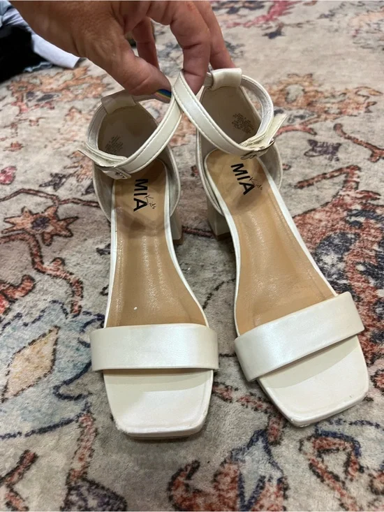 MIA Women's Ivory Ankle-Strap Block Heels