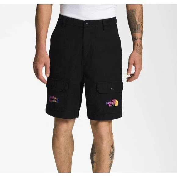 The North Face Valley Cargo Shorts Black Canvas 7” Inseam Size 31 Reg NEW