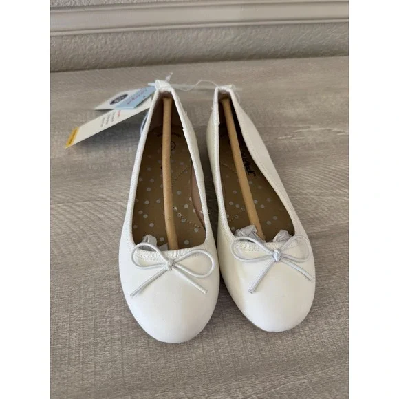 Cat & Jack Girls White Ballet Flats Memory Foam Bow Shoes Size 13 NWT