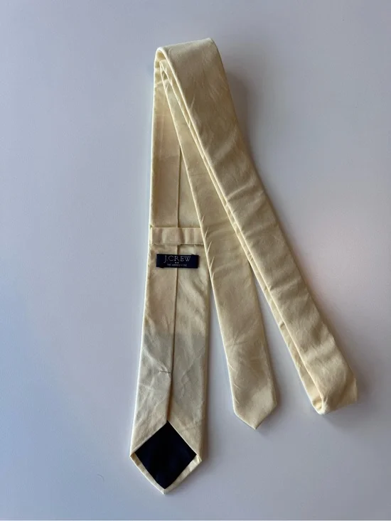 J.Crew men’s The Narrow Tie in light yellow