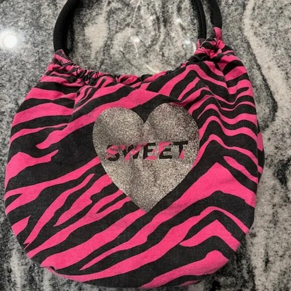Joe‎ Boxer hobo-style Tote