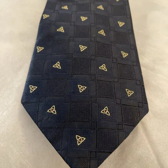 Patrick Francis Silk Irish‎ Tie Blue Gold Red accent design. Very nice.