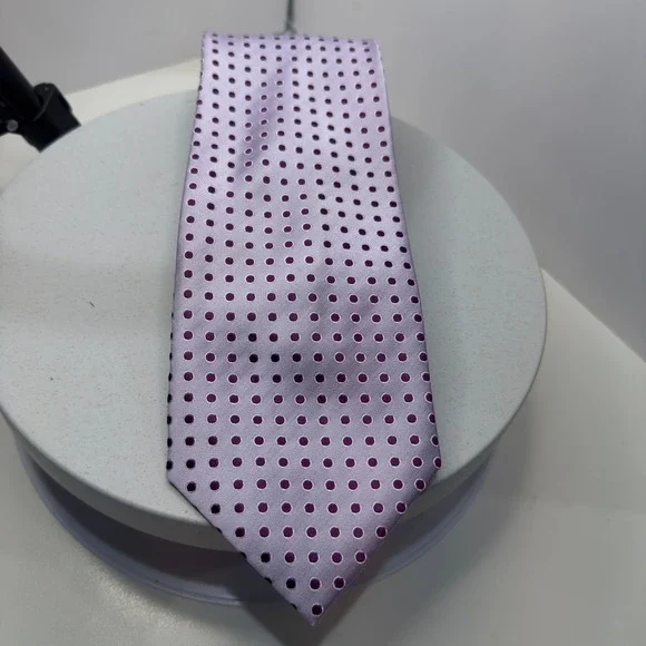Peat Premium by Phat Farm Men's Polka‎ Dot Necktie Lavender Purple Silk Look