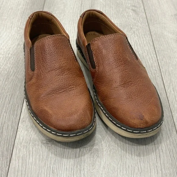 Johnston & Murphy Boys size 13