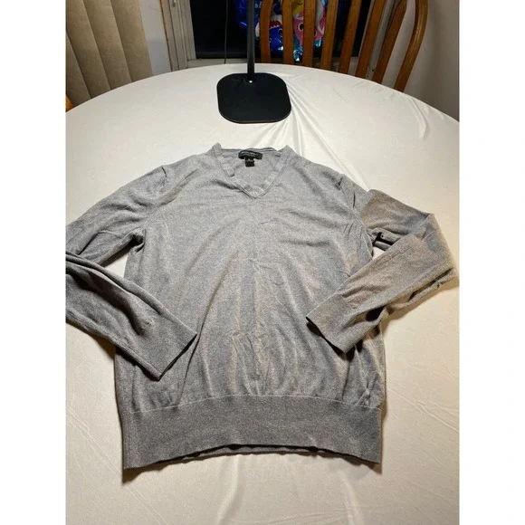 Banana Republic Luxury Blend Silk Cotton Cashmere V-Neck Sweater Grey Mens M