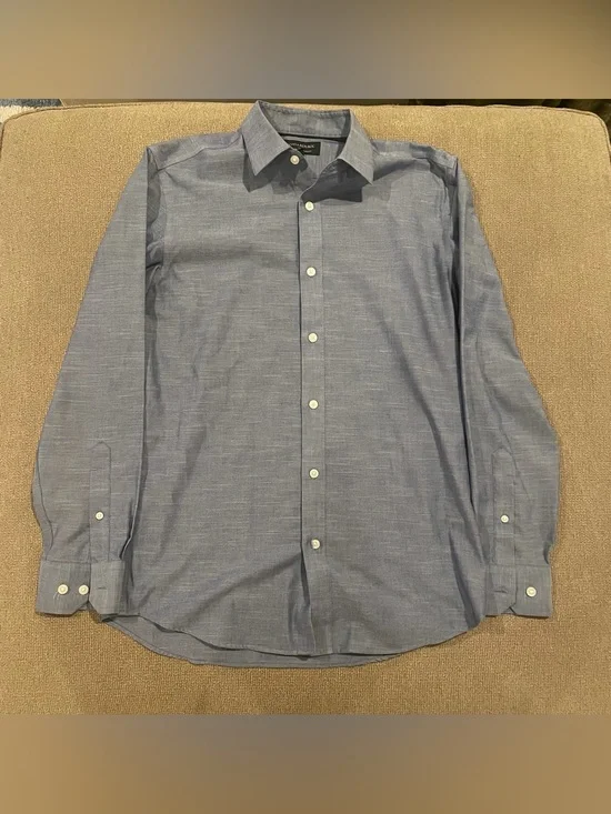 Banana Republic Light Blue Long-Sleeve Dress Shirt