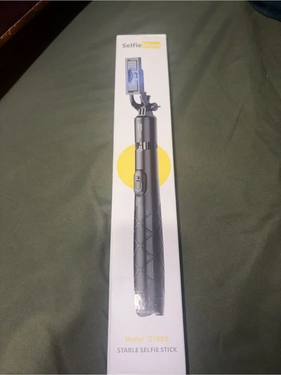 SelfieShow Gray Stable Selfie Stick - Compact Bluetooth Monopod