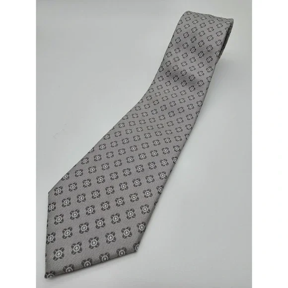 Banana Republic Gray/Silver Geometric Tie 58