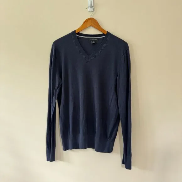 Banana Republic Men's Navy Blue Silk Linen V-Neck Sweater Medium