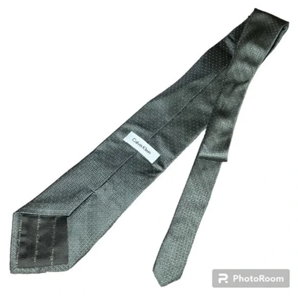 CALVIN KLEIN 100% SILK SAGE GREEN TIE, OS
