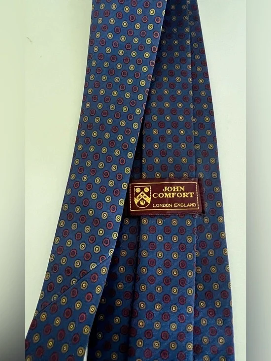 Elegant John Comfort London England 100% Silk Men,s Necktie, Blue, Red, Golden
