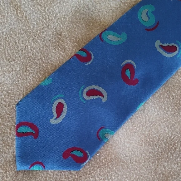 Perry Ellis Blue and Red Paisley Tie Retro